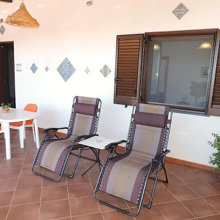 דירה Casa Filicudi ליפארי